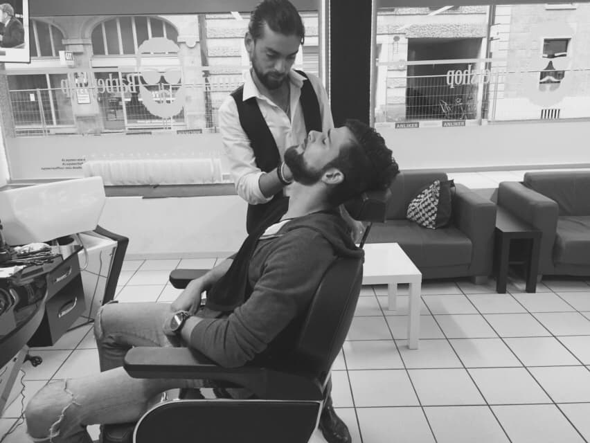 Karizma Barbershop - حلاق كريزما