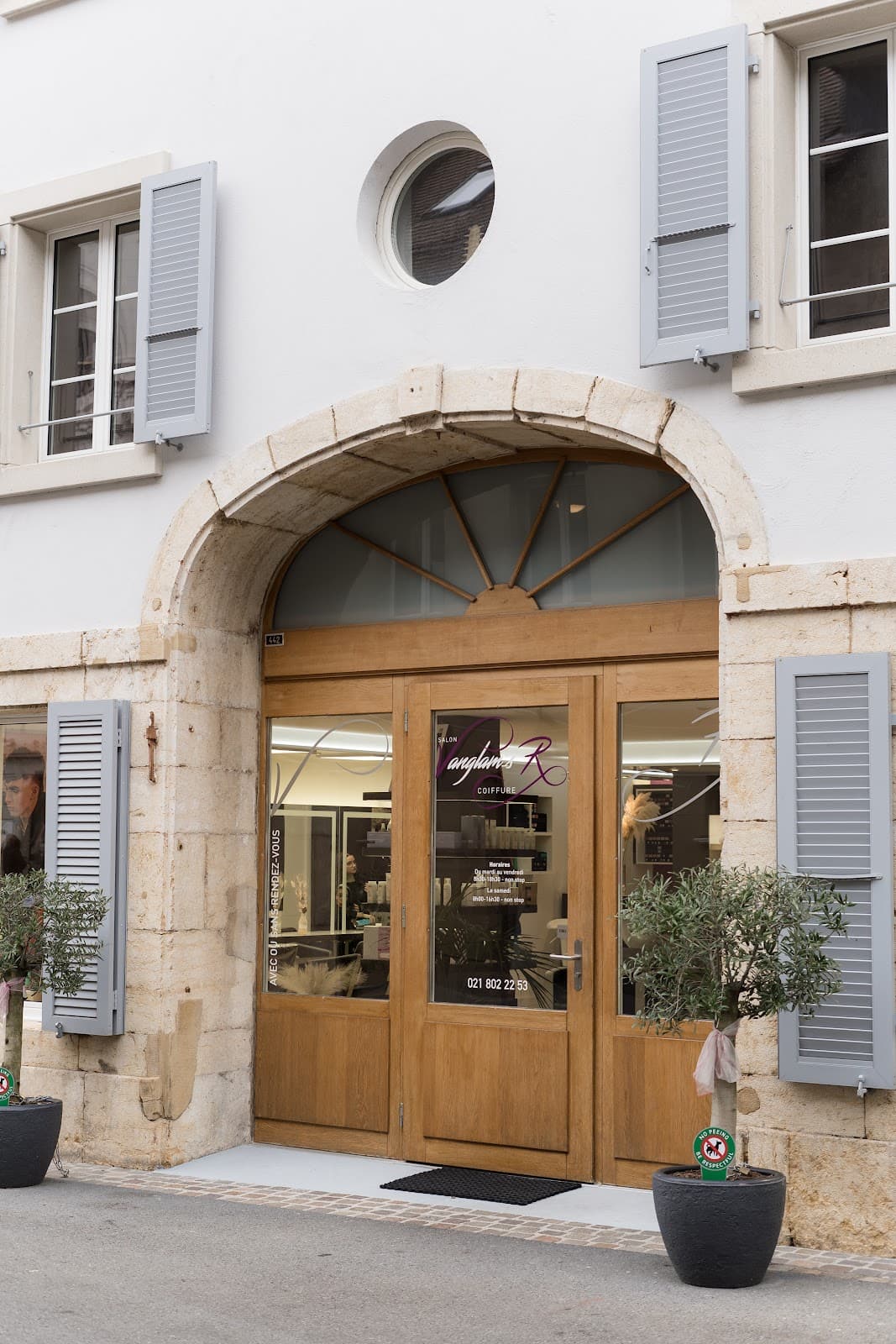 Vanglam's R Coiffure