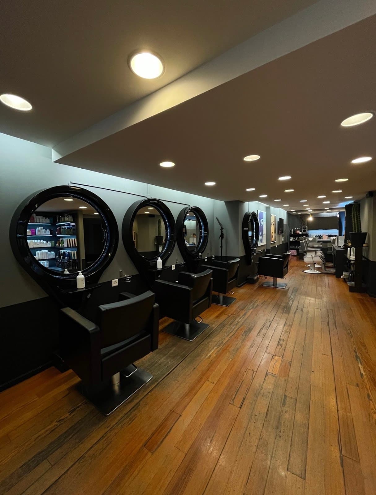 TETE A CLAK Concept Store