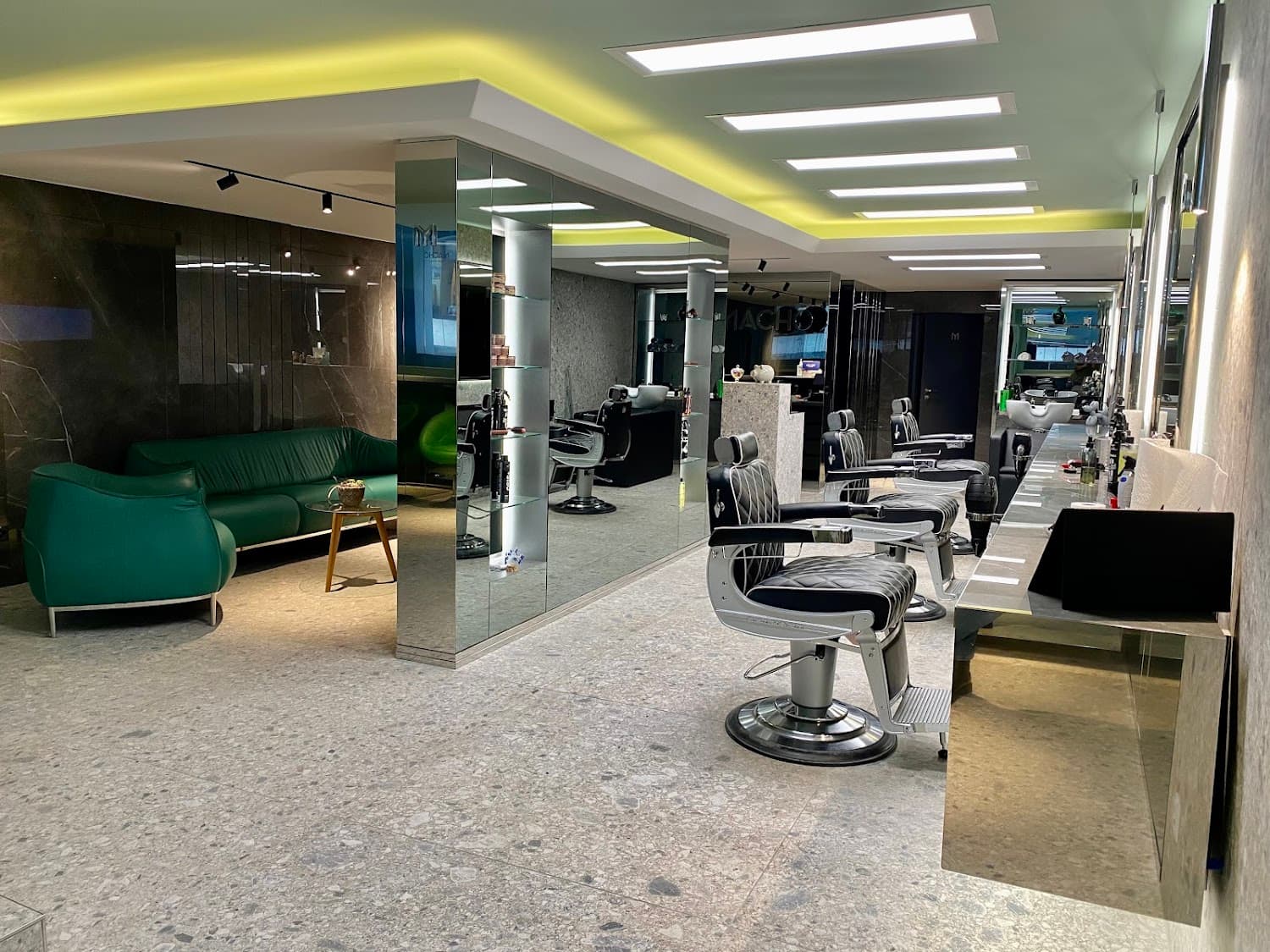 Macho Herren Coiffeur