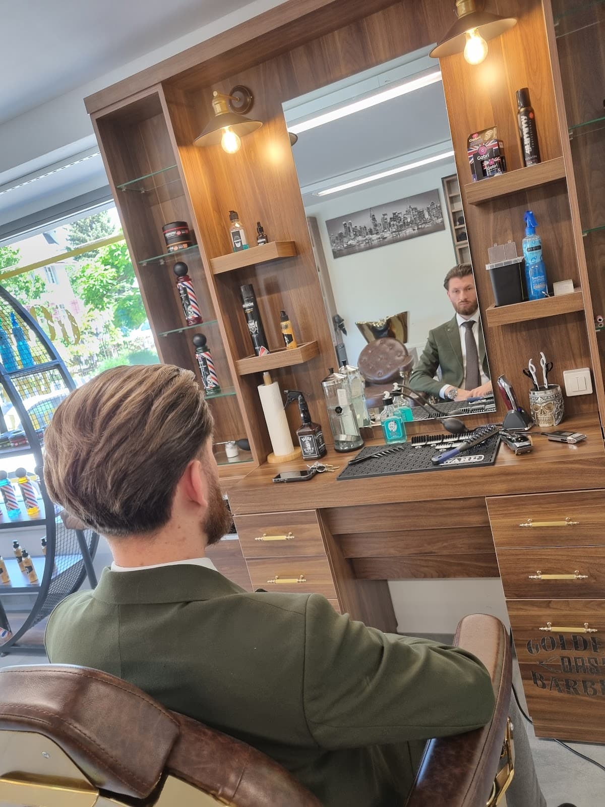 Goldencoast Barber